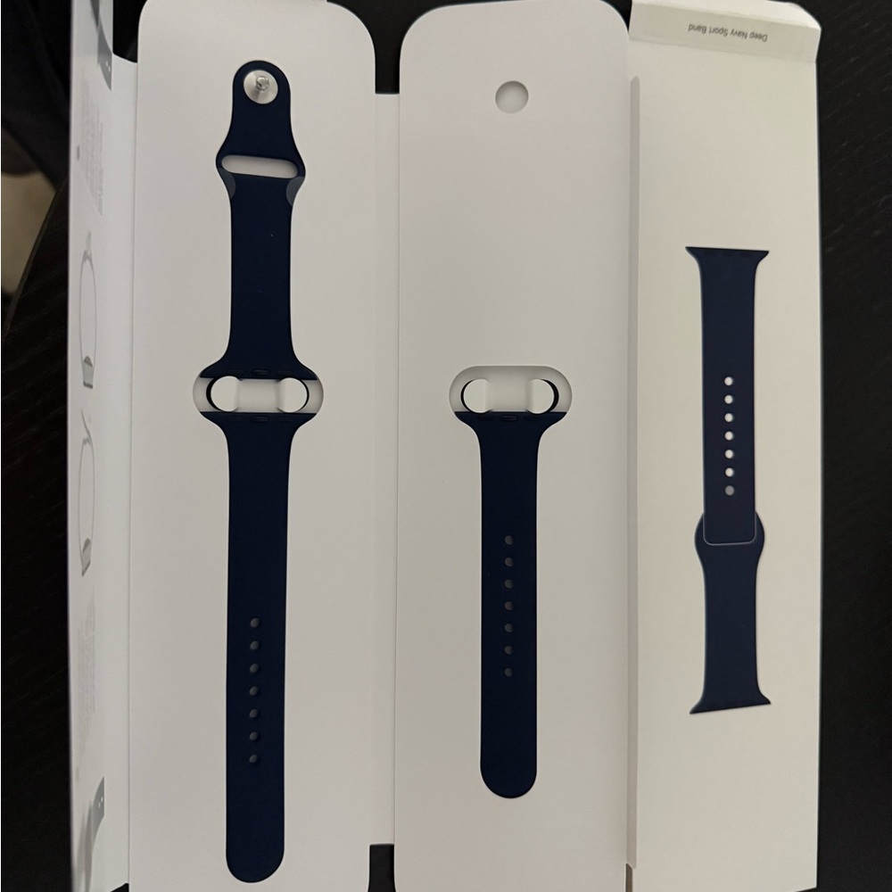Deep navy sport band for Apple Watch
Never been out of the box